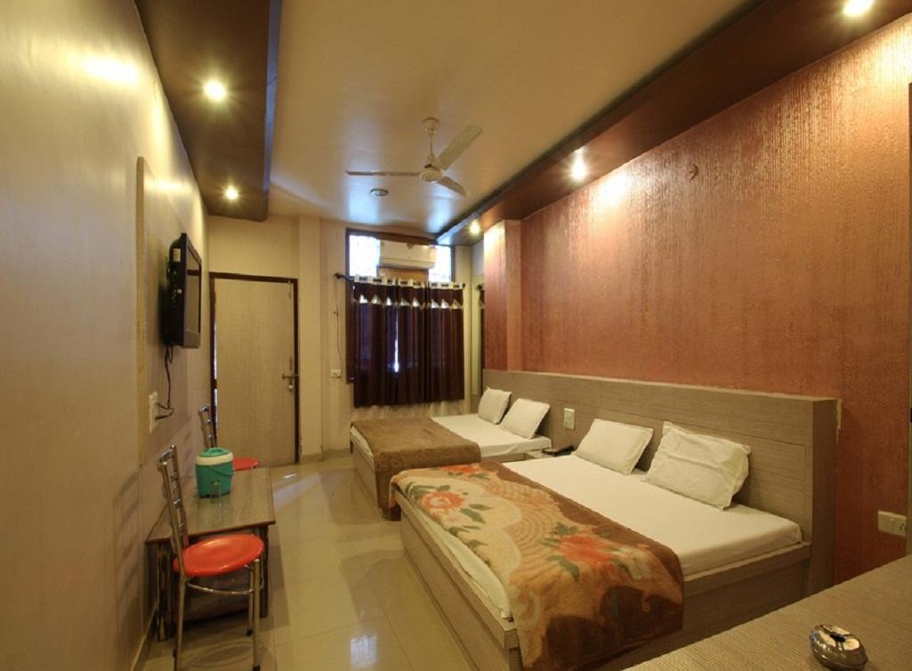 Hotel Pakeeza Ajmer Ngoại thất bức ảnh