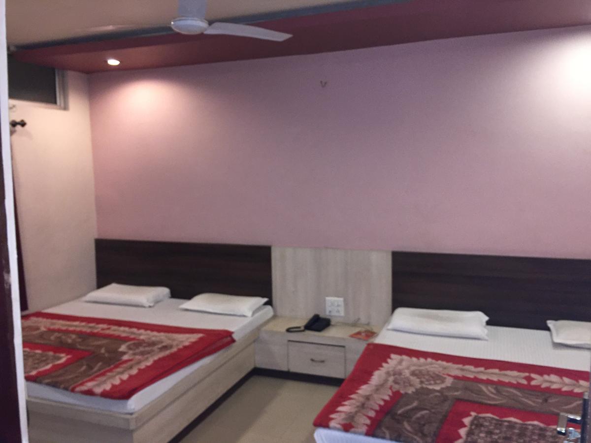 Hotel Pakeeza Ajmer Ngoại thất bức ảnh
