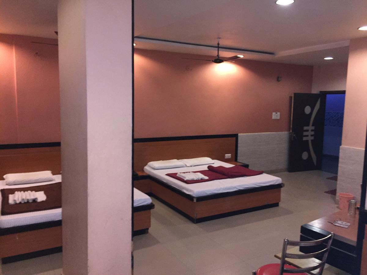 Hotel Pakeeza Ajmer Ngoại thất bức ảnh